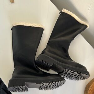 Black Fur-Lined Women's Boots